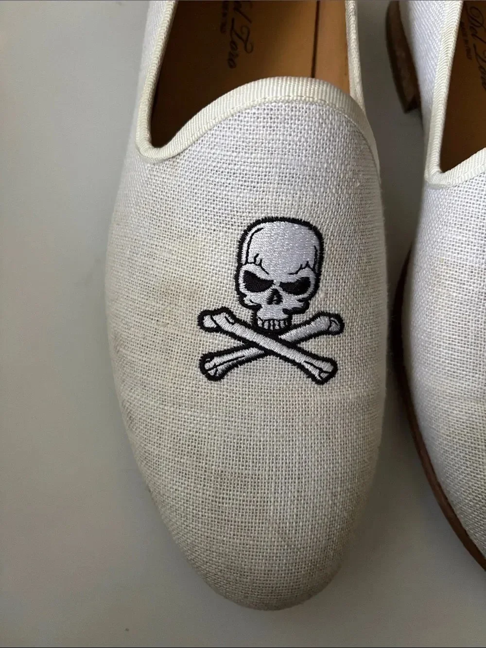 Del Toro cream slip